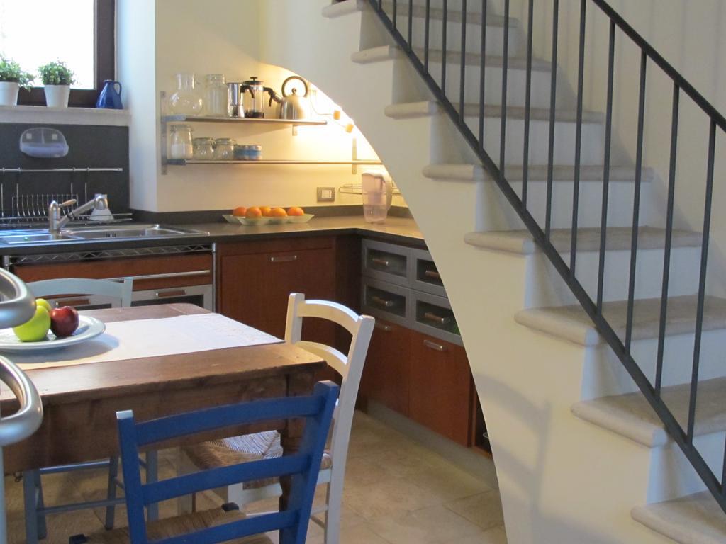 Ferienwohnung Casa Torre Di Mactheus Petraro Giovinazzo Zimmer foto